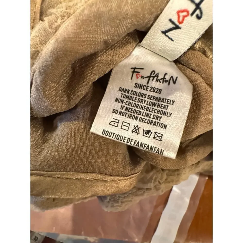 FanFanFan boutique brown